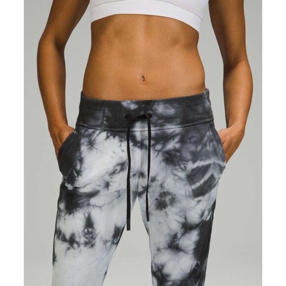 Lululemon Warm Down Jogger *Earth Dye Size 4 Stone - Picture 2 of 12